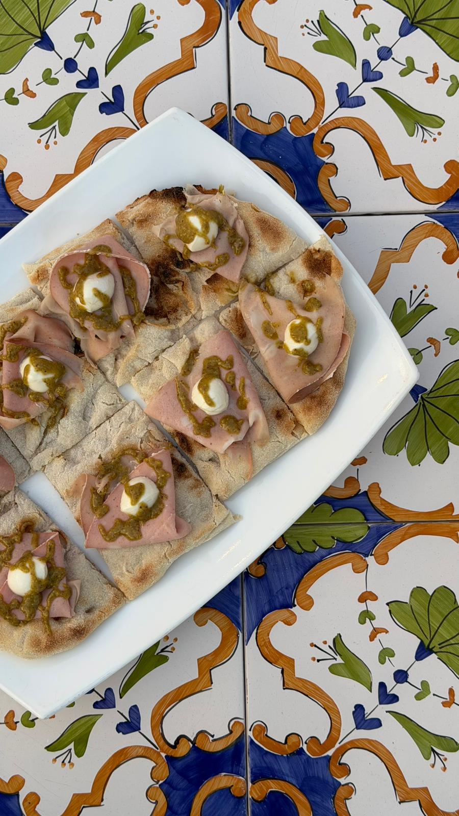 Pinsa Mortadella